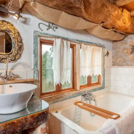 El Nido De La Golondrina Chalet